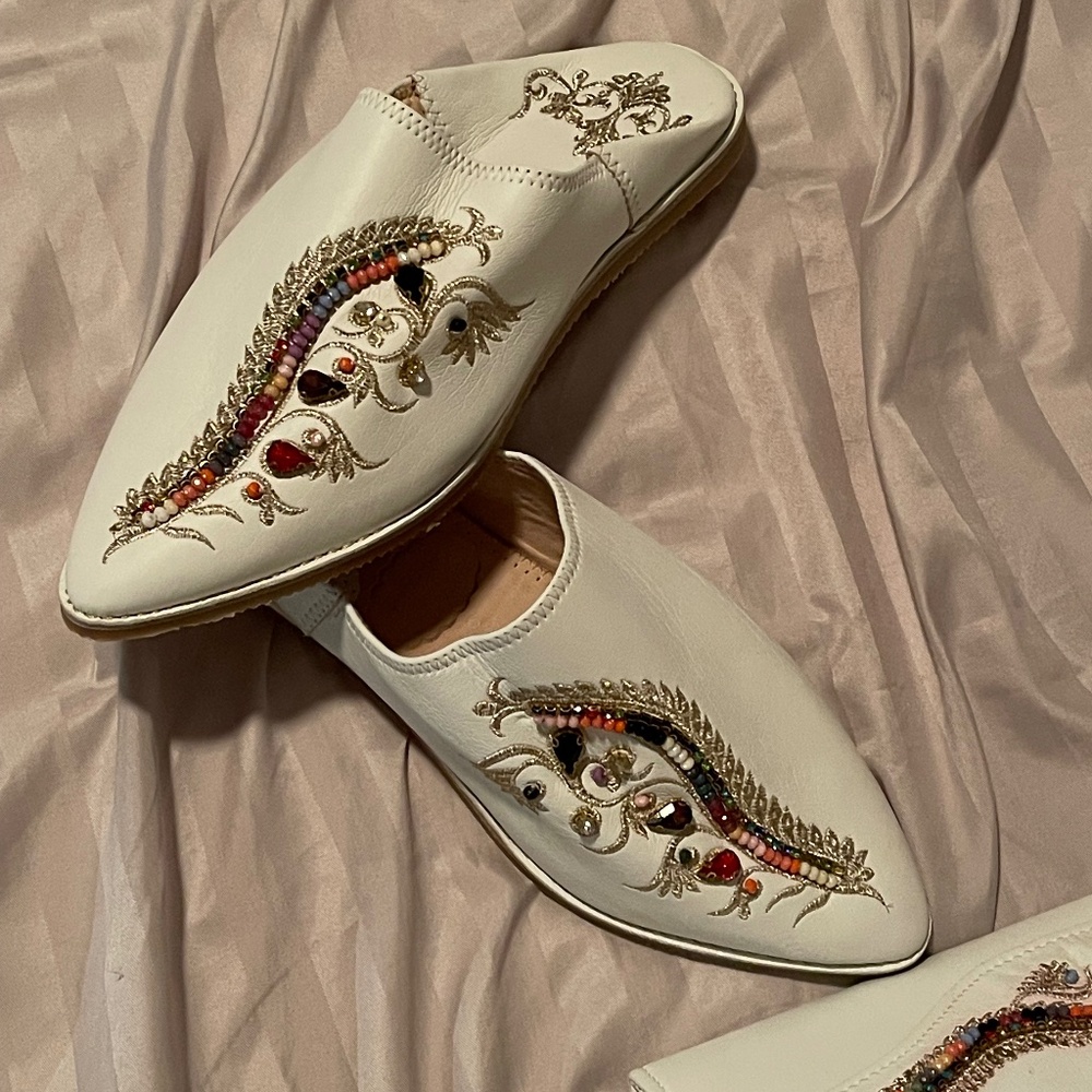 Moroccan balgha with purse